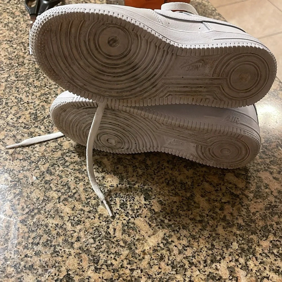 Nike AF1 - Picture 6 of 9